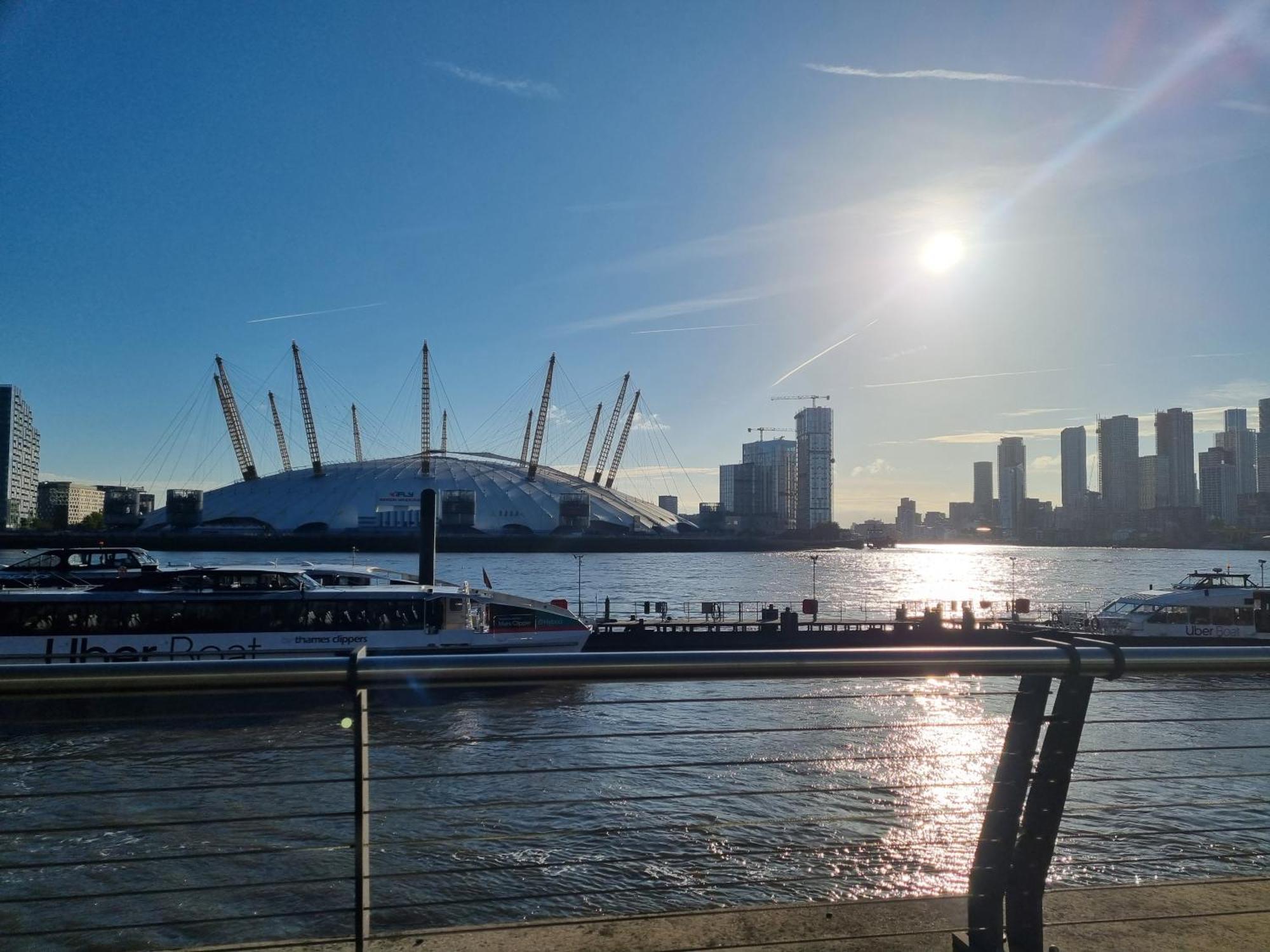 Luxury Apartment-Business-Relocation-Canary Wharf Лондон Екстер'єр фото